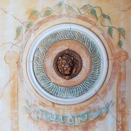 Hostel Pansion Lion *